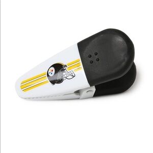 NWT Sets of 3 NFL Steelers NFL Team Magnetic Bag Clips
